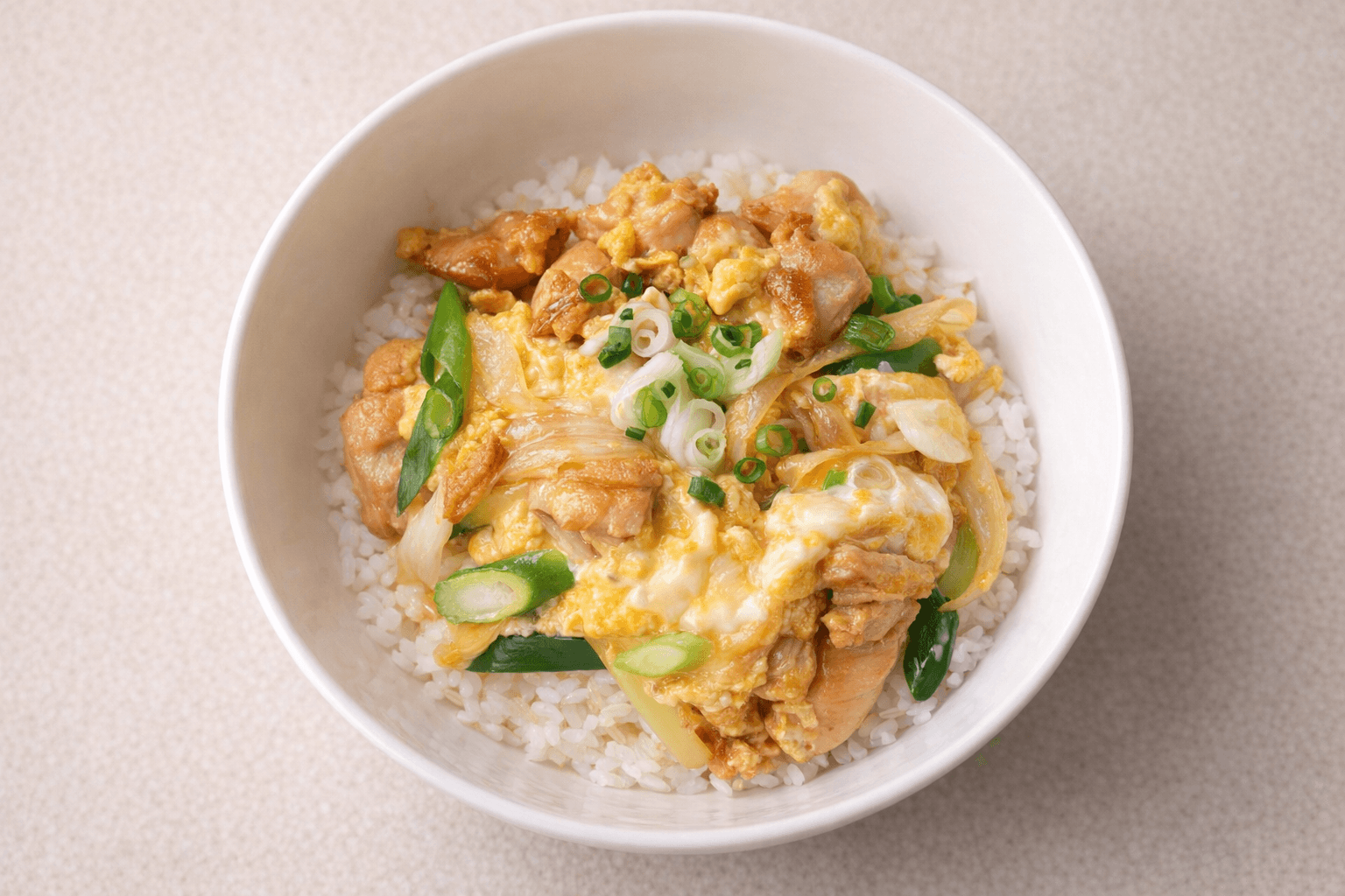 단 15분 만에 우리 집이 일식당으로 변신! 마약 오야꼬동(닭고기덮밥) 황금 레시피