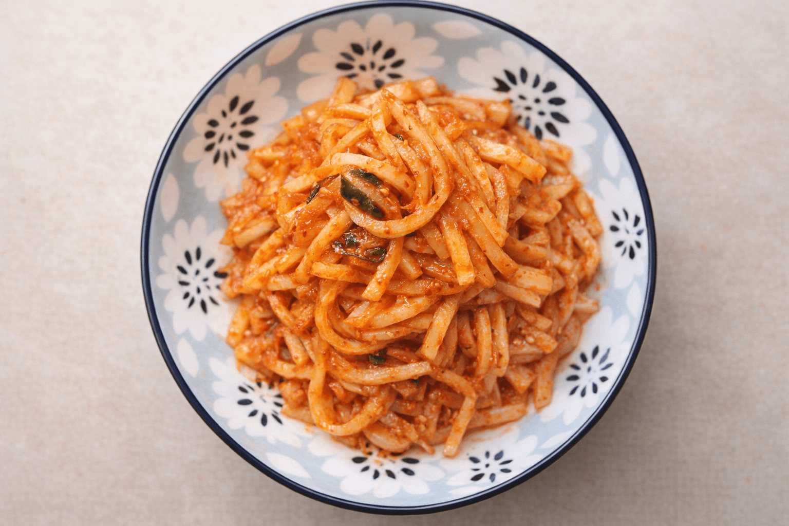 매콤달콤 김치스타일 아삭한 무생채