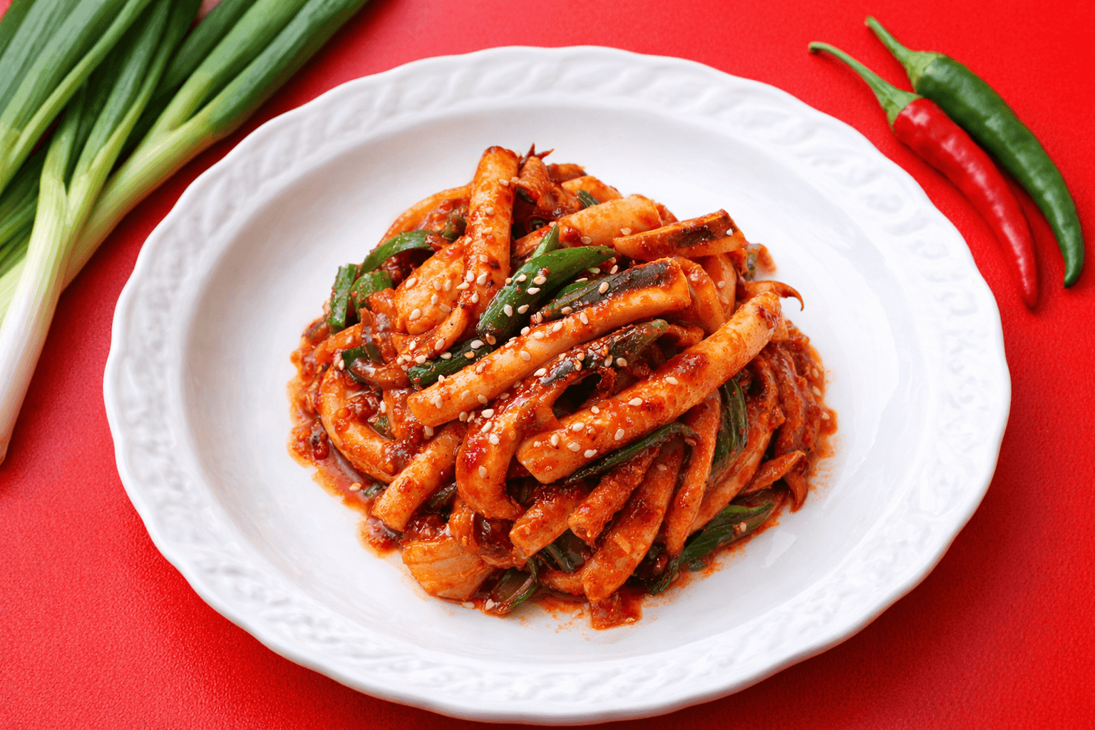 식당 사장님도 놀란 맛! 30분 만에 완성하는 밥도둑 오징어볶음 황금 레시피