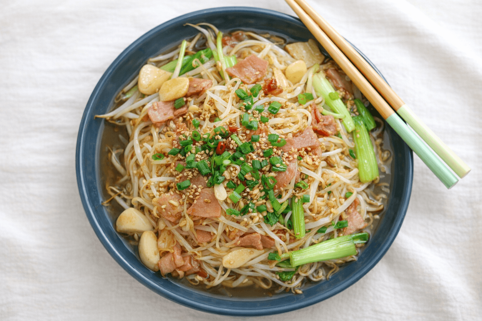 베이컨숙주볶음 완성 요리