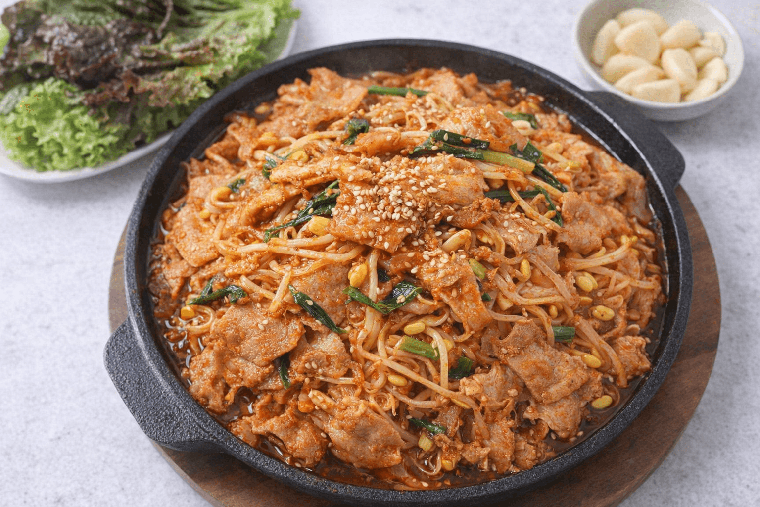 30분 컷! 식당 갈 필요 없는 초간단 대패삼겹살 콩나물 불고기(콩불) 황금 레시피