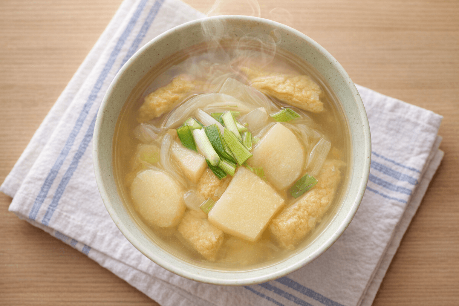 바쁜 아침 10분 컷! 속이 확 풀리는 초간단 보들보들 감자어묵국 황금 레시피