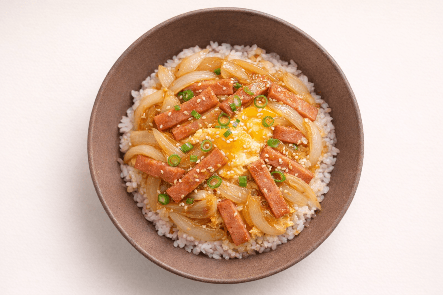 10분 컷! 반찬 없을 때 무조건 성공하는 마성의 스팸 양파덮밥 황금 레시피