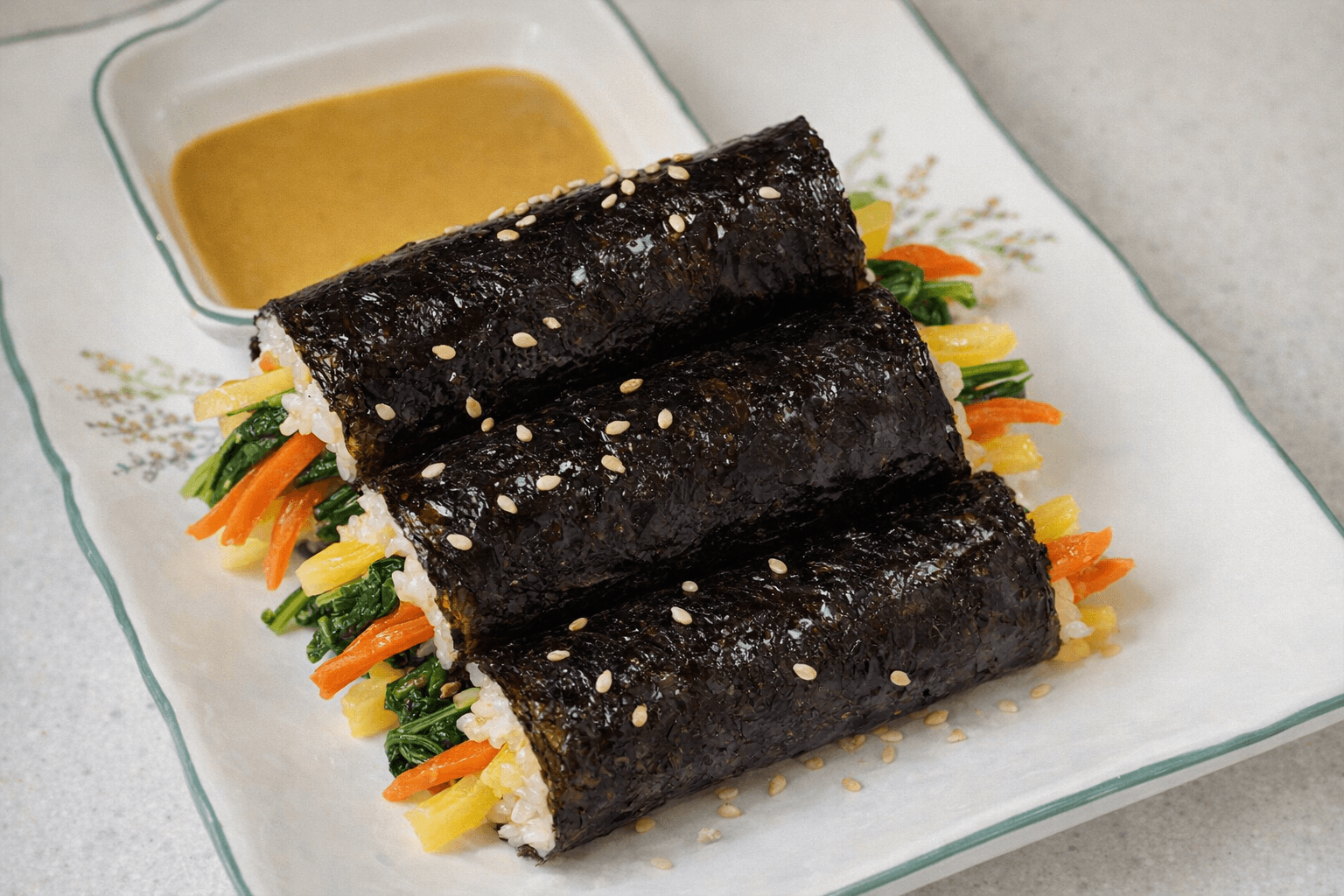 [조회수 폭발] "이거 왜 이리 맛있어?" 한 번 맛보면 절대 못 끊는 광장시장 꼬마 마약김밥 황금 레시피 대공개!