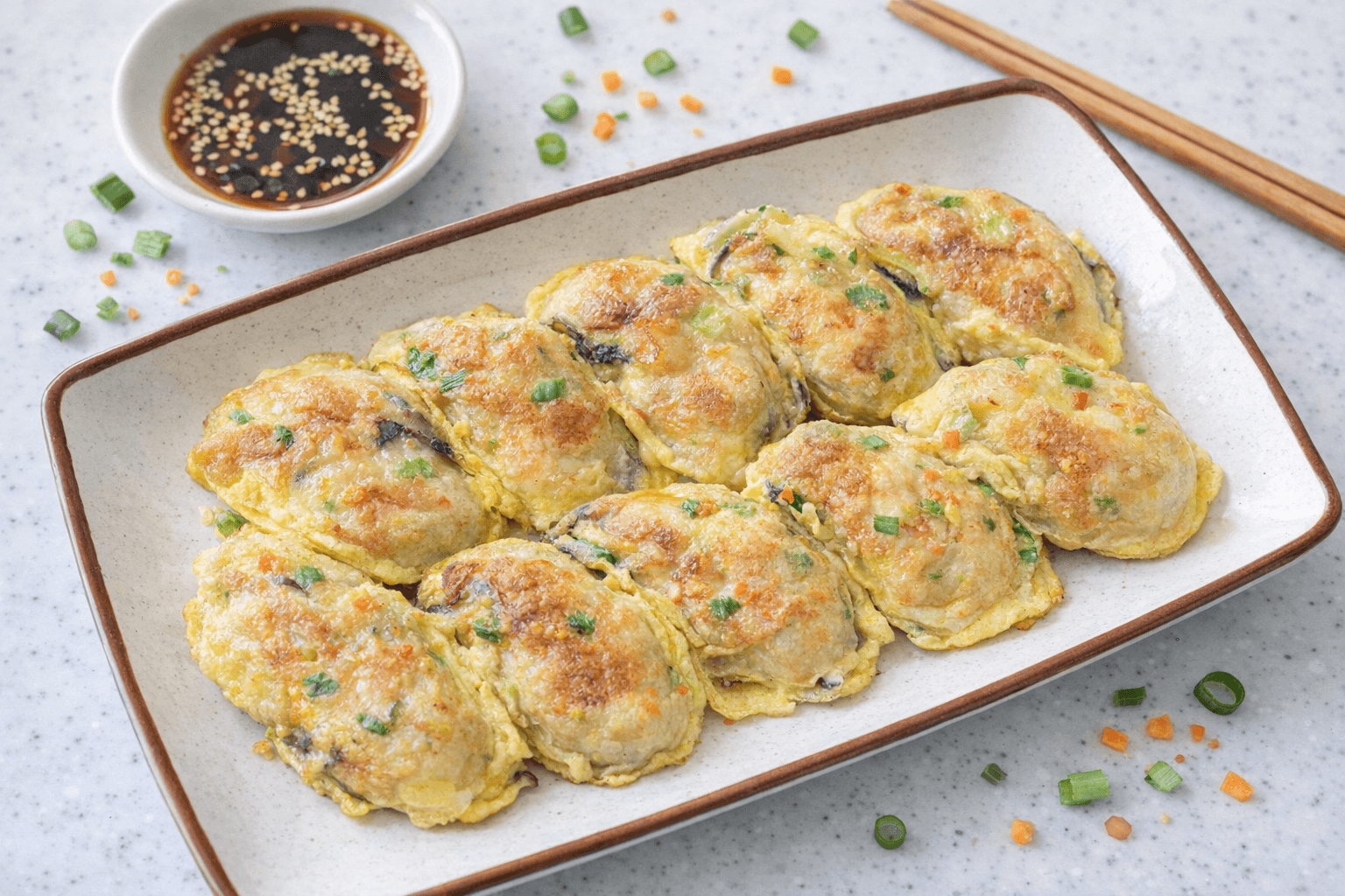 노릇하게 구워진 제철 굴전