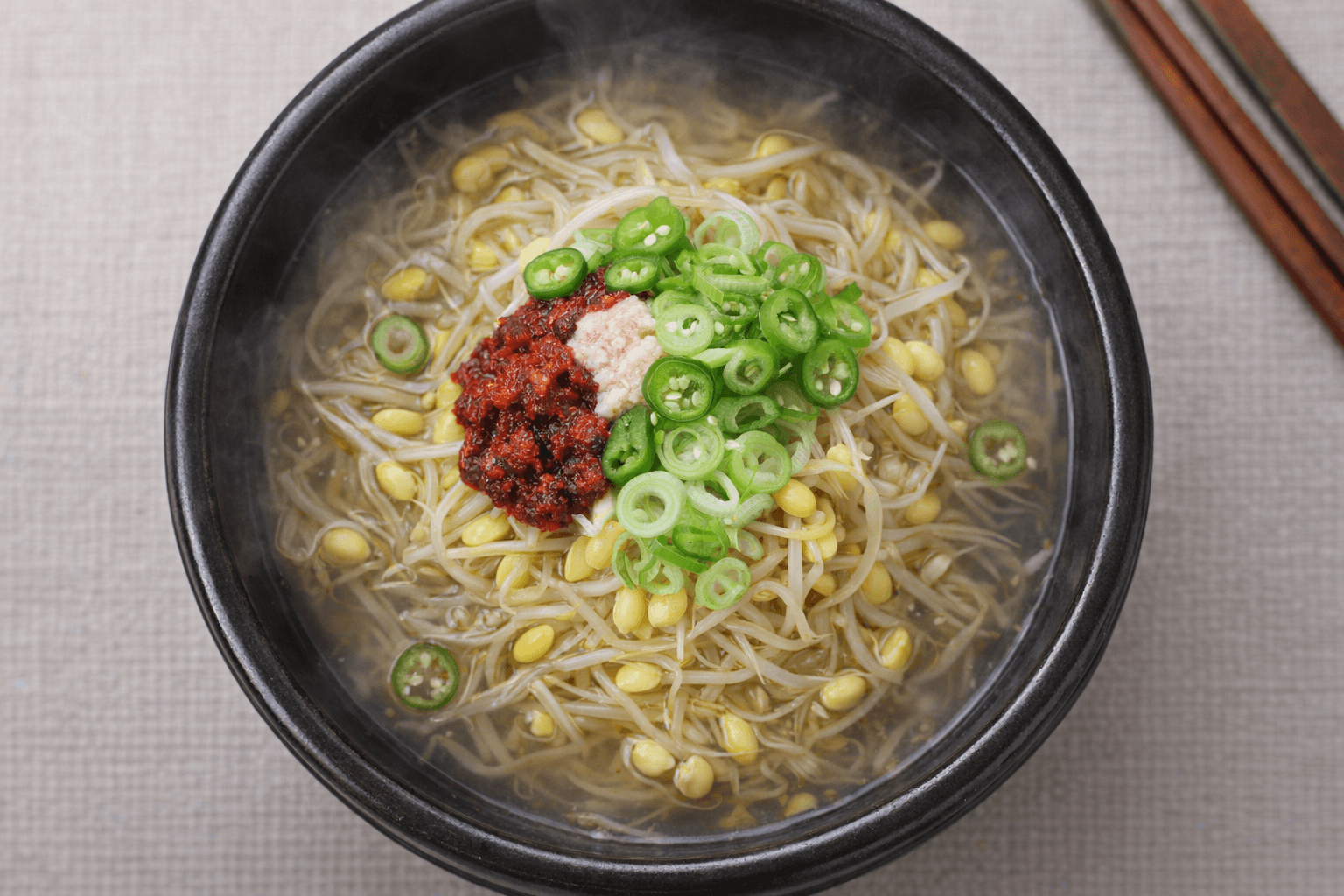 단 10분 만에 전문점 맛 완벽 재현! 속이 뻥 뚫리는 얼큰 시원 콩나물국밥 황금 레시피