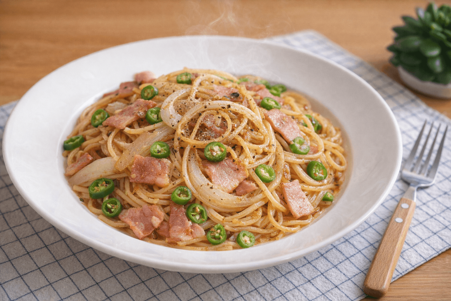 먹음직스러운 매콤 간장파스타