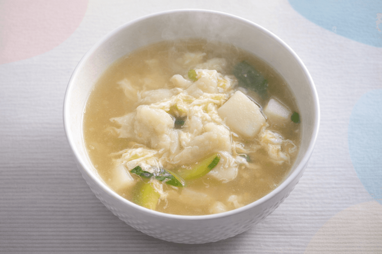 따뜻한 감자수제비 한 그릇