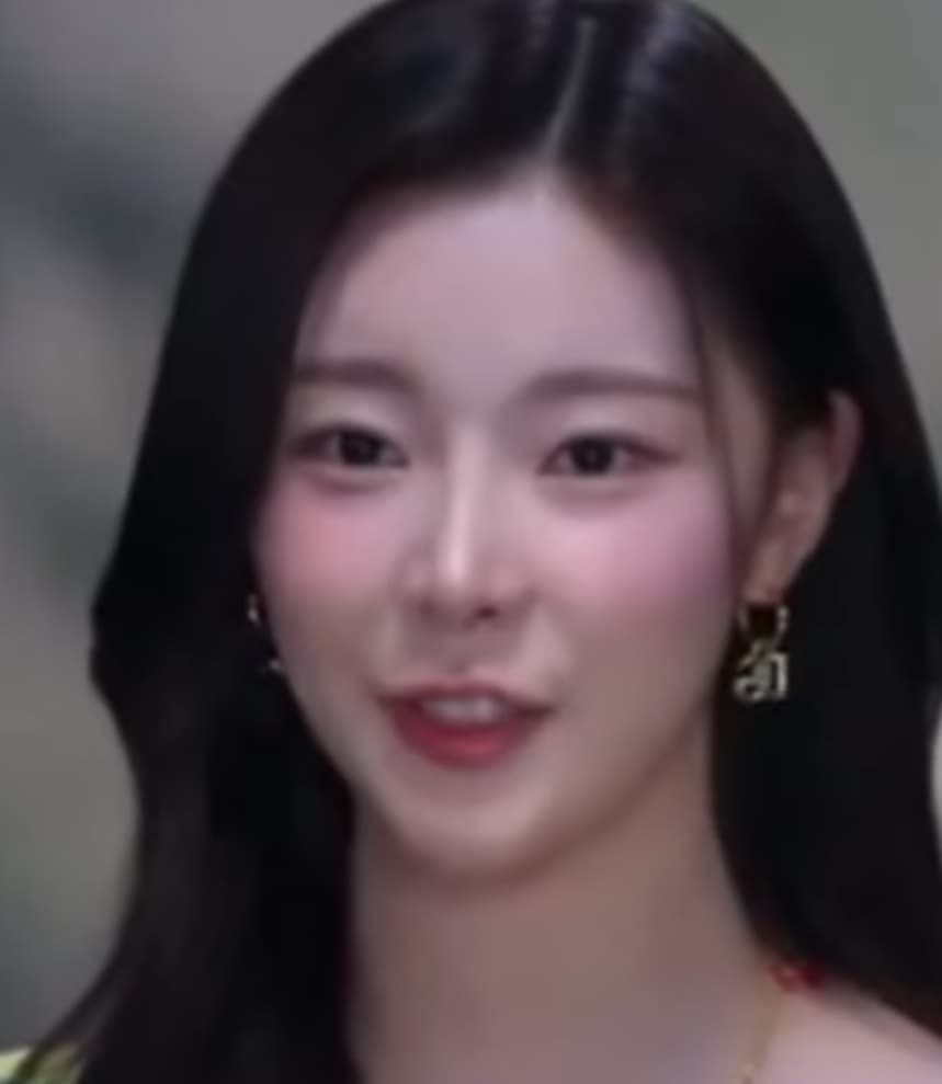 근데 윤곽 전후 개쩔긴 하네