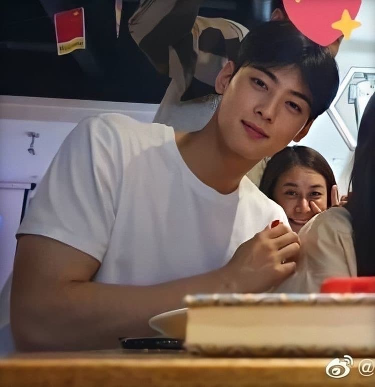 용량 부족해서 올리는 차은우 움짤 & 사진 모음