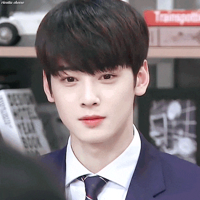 용량 부족해서 올리는 차은우 움짤 & 사진 모음