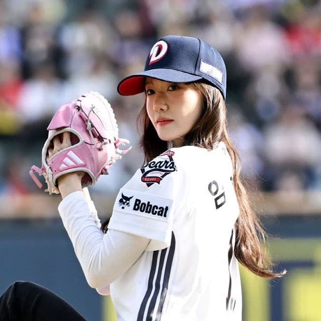 11년 만의 시구라는데 진심 이게 맞아?