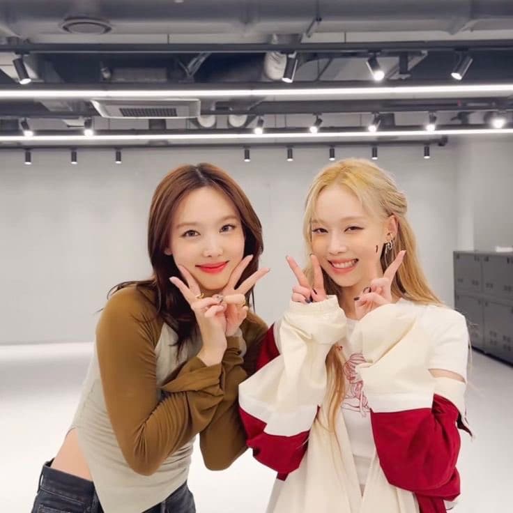 나연 윈터 진심 친한가봐