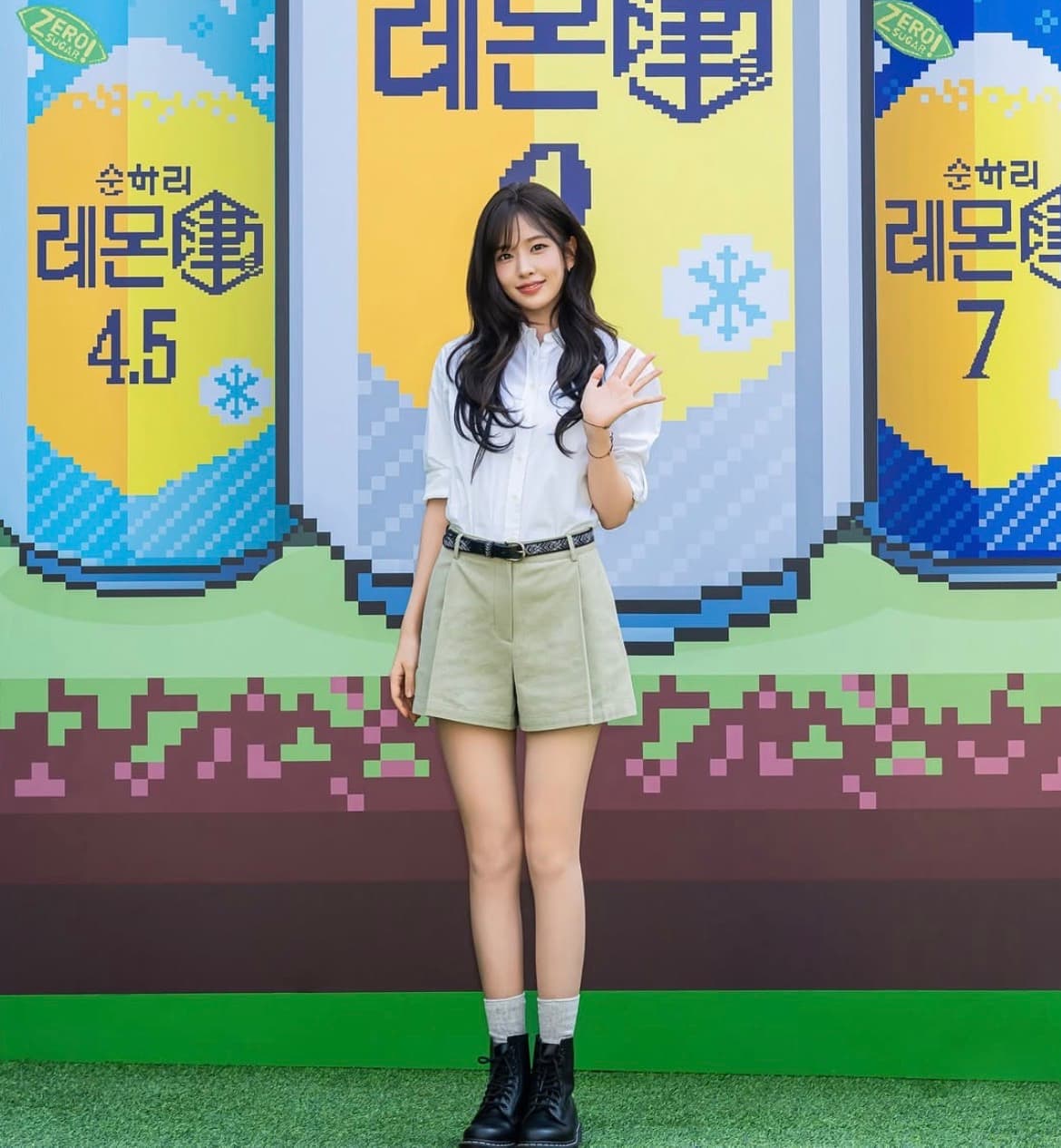 안유진 비율 좀 봐바…