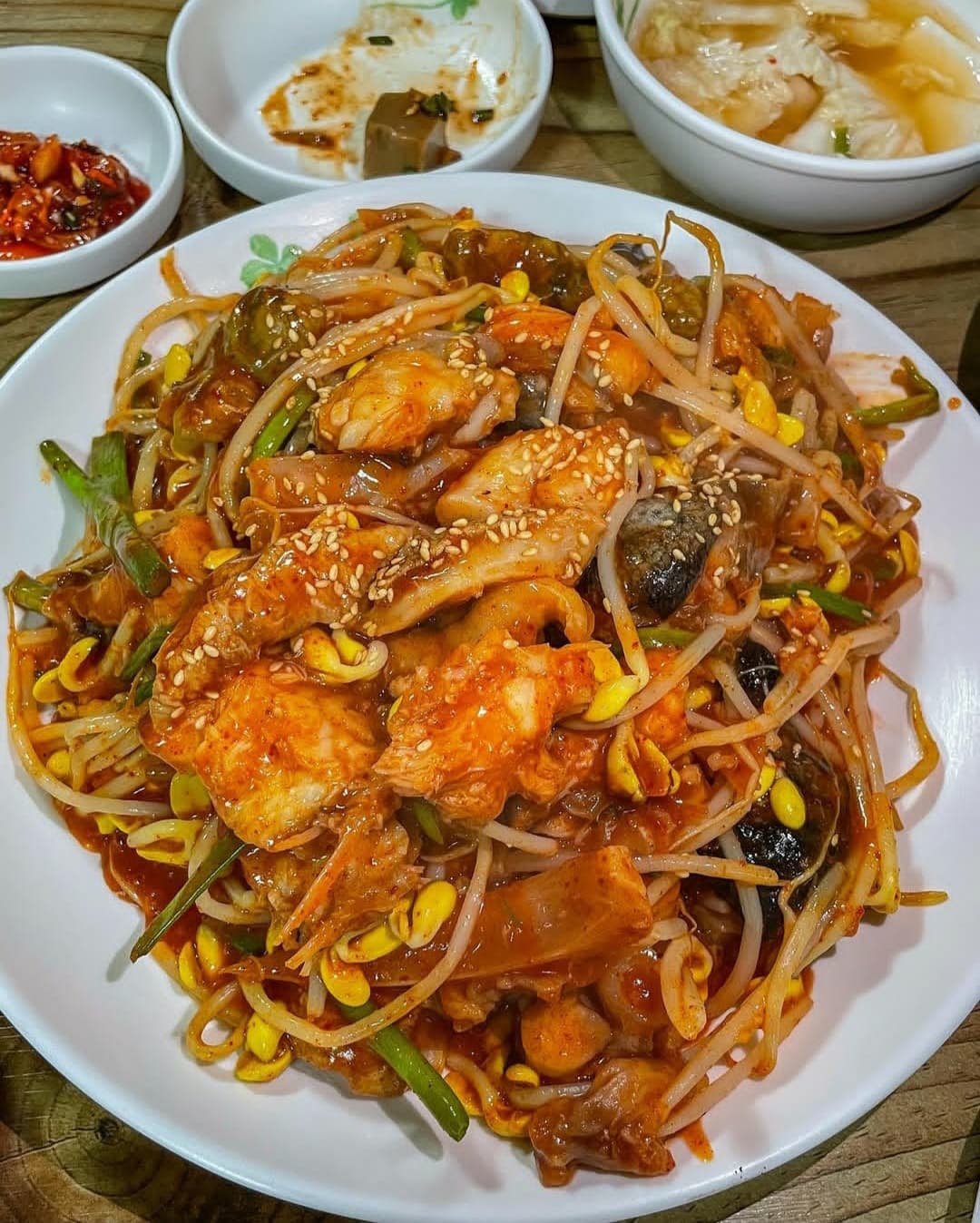 잠깐만 다들 들어와봐